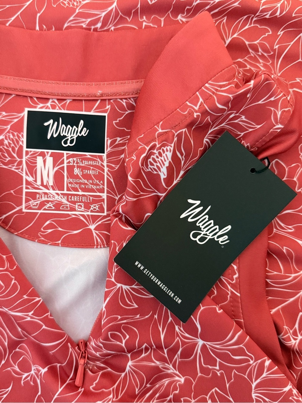 Waggle Sleeveless Golf Polo NWT Medium Pink Floral Performance Shirt - Picture 5 of 6